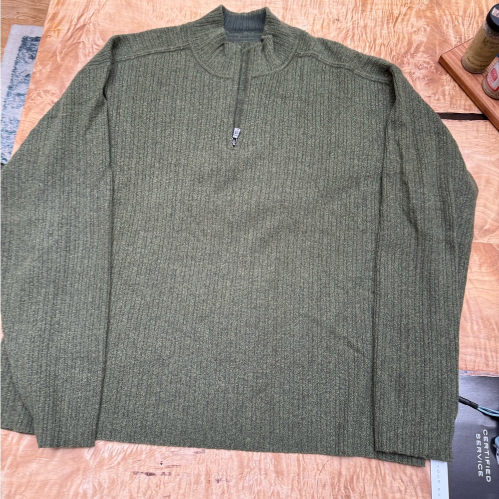Tommy Bahama Gray Ribbed Sweater